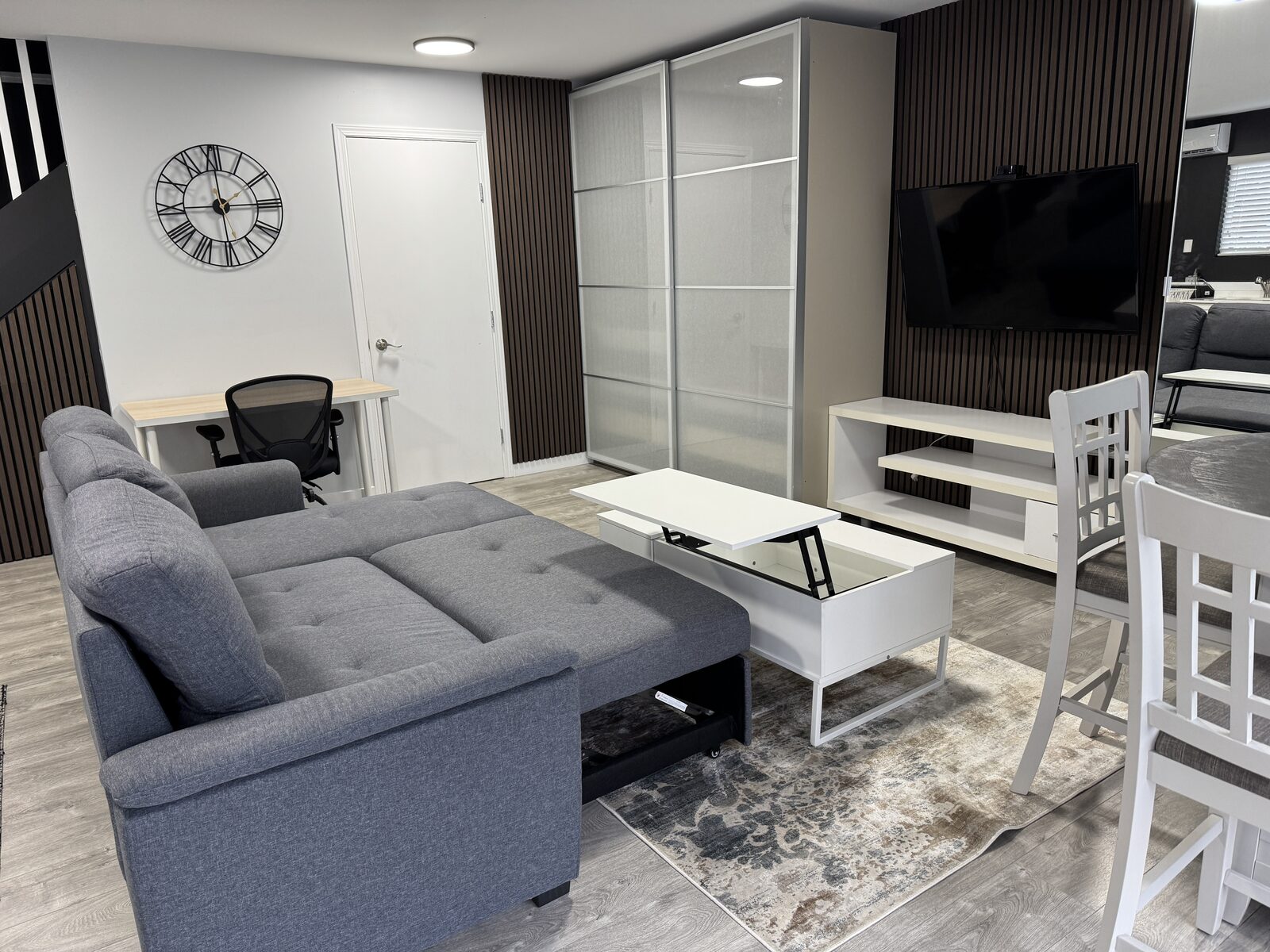 Living room of a Tsawwassen rental home